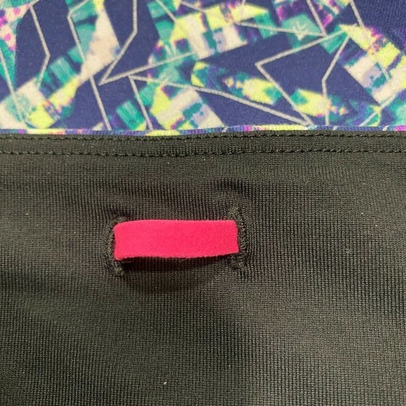 VSX Victoria Secret‎ Sport Capri Leggings Small Geometric Printed Stretch Yoga - Picture 9 of 9